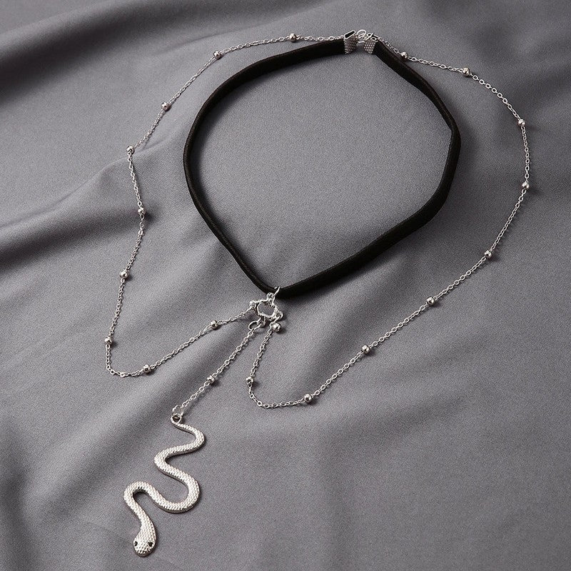Off-White Thigh Leg Chain with Snake Tassel Elastic Band Body Jewellery for Girls and Women